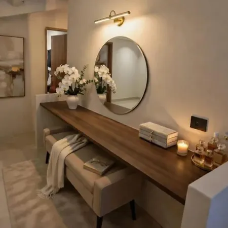 Stylish Modern With Pool In Villa Eymet